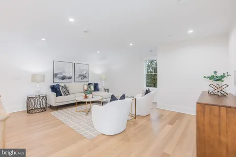 $3,400,000 | 7113 Fairfax Road, Bethesda, MD 20814