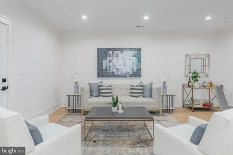 $3,400,000 | 7113 Fairfax Road, Bethesda, MD 20814