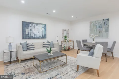 $3,400,000 | 7113 Fairfax Road, Bethesda, MD 20814