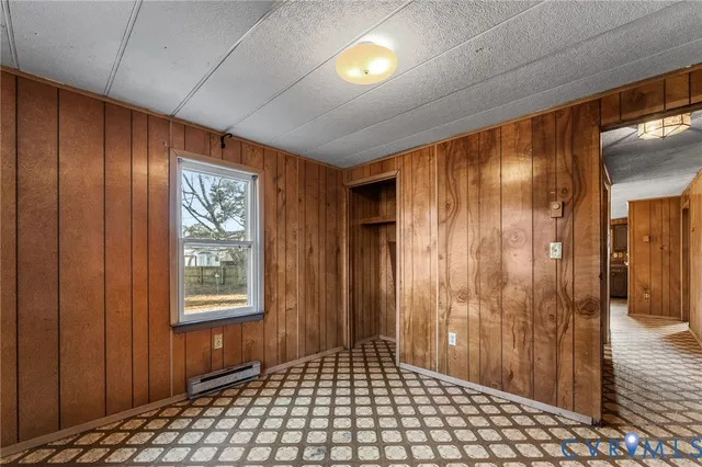 $109,900 | 815 West Riverside Drive, Lanexa, VA 23089