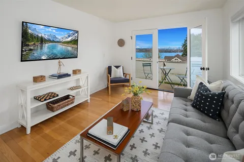 $1,595,000 | 1520 37th Avenue, Seattle, WA 98122