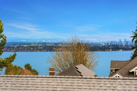 $1,595,000 | 1520 37th Avenue, Seattle, WA 98122
