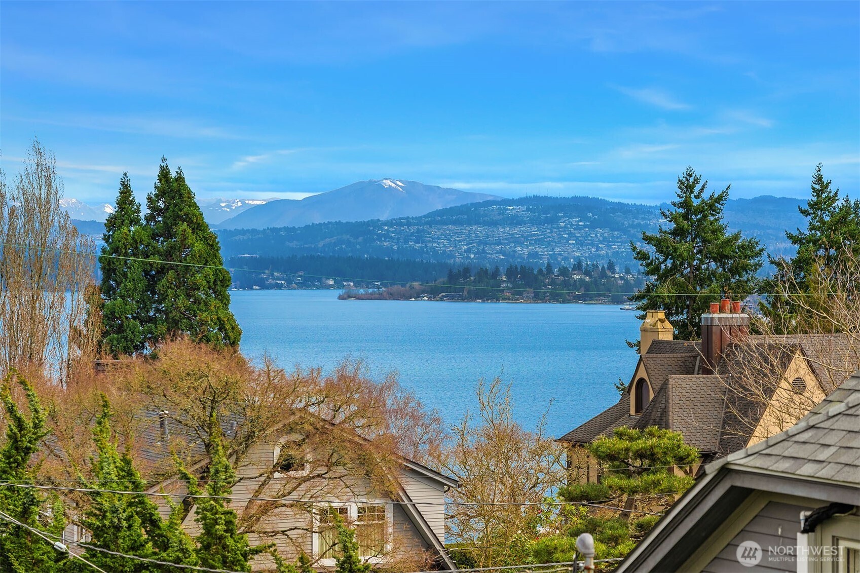 1520 37th Avenue Seattle, WA 98122 - Photo 24 of 35 a view of lake with mountain
