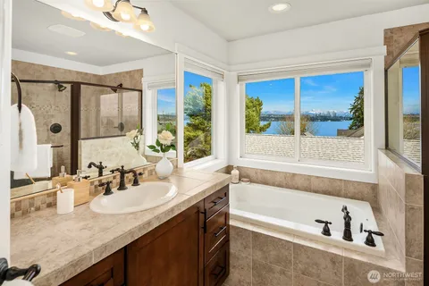 $1,595,000 | 1520 37th Avenue, Seattle, WA 98122