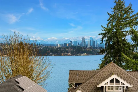 $1,595,000 | 1520 37th Avenue, Seattle, WA 98122