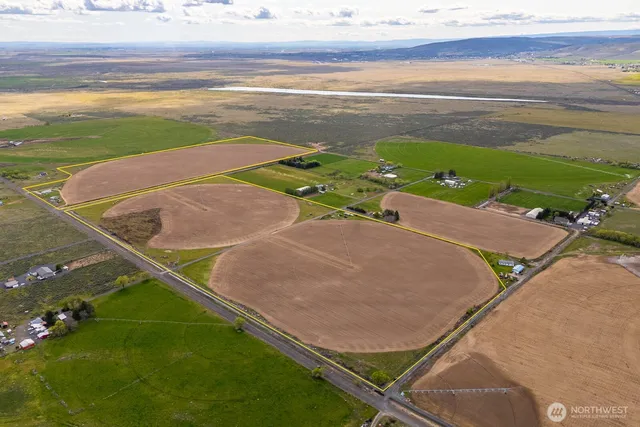 $1,200,000 | 17866 B 5 Road Northeast, Soap Lake, WA 98851
