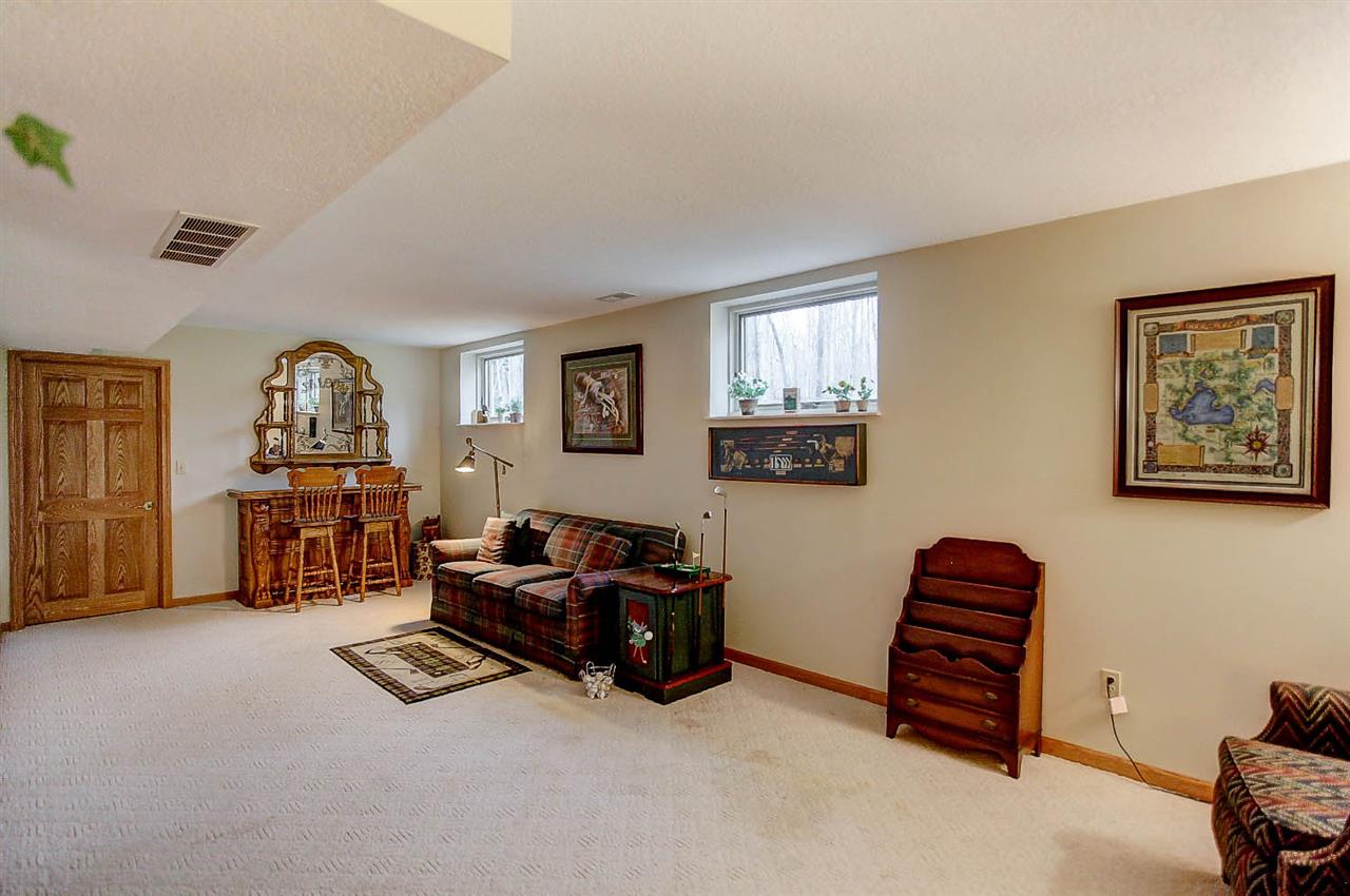 1325 Simon Road Huntertown, IN 46748 - Photo 20 of 36 Gallery Image 20