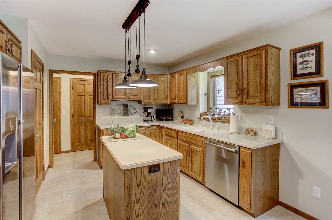 1325 Simon Road Huntertown, IN 46748 - Photo 9 of 36 Gallery Image 9