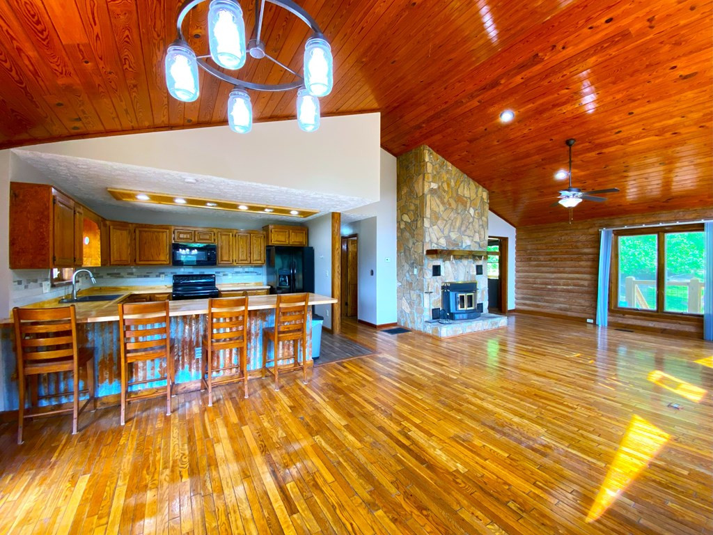 395 Messer Road Murphy, NC 28906 - Photo 11 of 68 Gallery Image 11