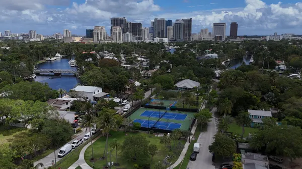 $750,000 | 615 Southwest 14th Avenue, Unit 12, Fort Lauderdale, FL 33312