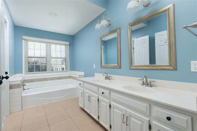 $350,000 | 12019 England Street, Overland Park, KS 66213