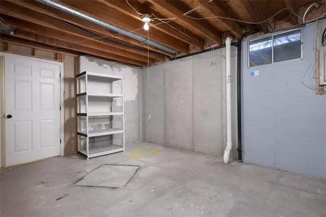 $350,000 | 12019 England Street, Overland Park, KS 66213