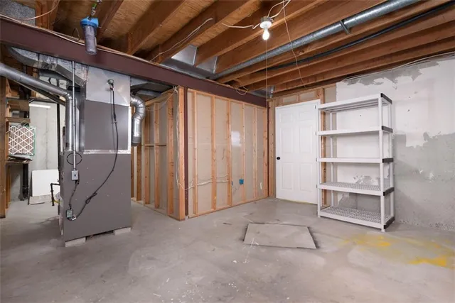 $350,000 | 12019 England Street, Overland Park, KS 66213