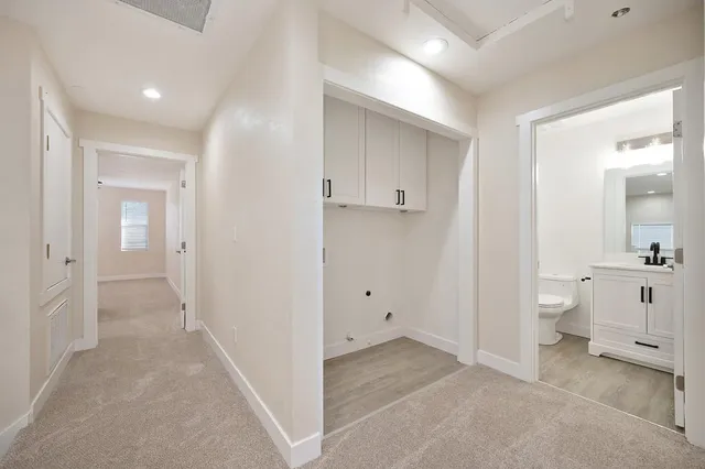 $899,950 | 2985 San Jose Way, Sacramento, CA 95817