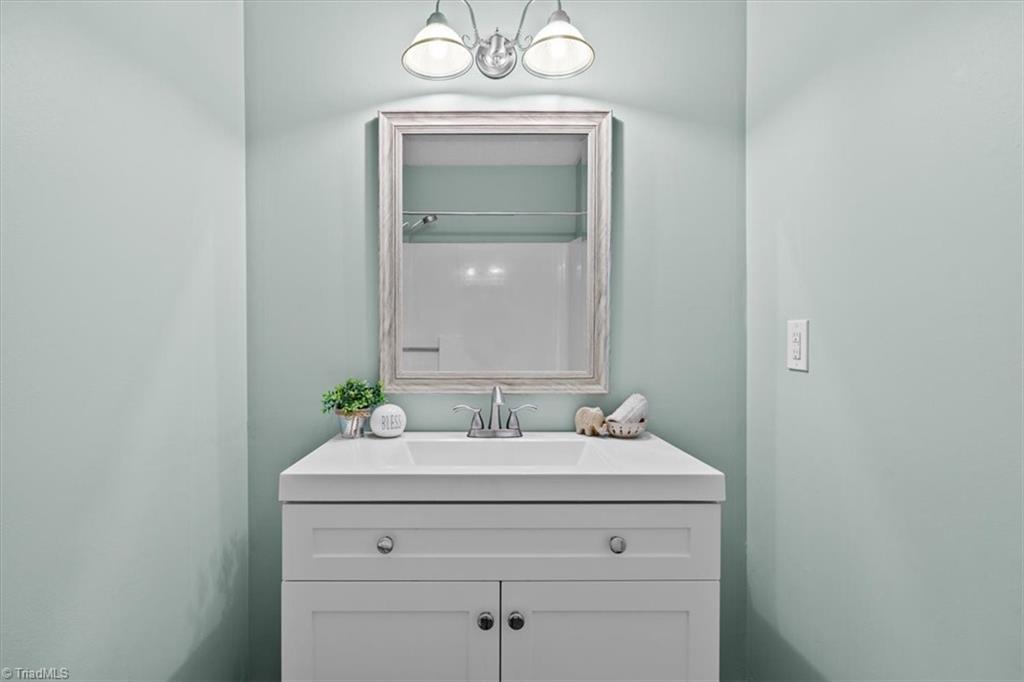 814 Guilford College Road, Unit 129 Greensboro, NC 27409 - Photo 26 of 33