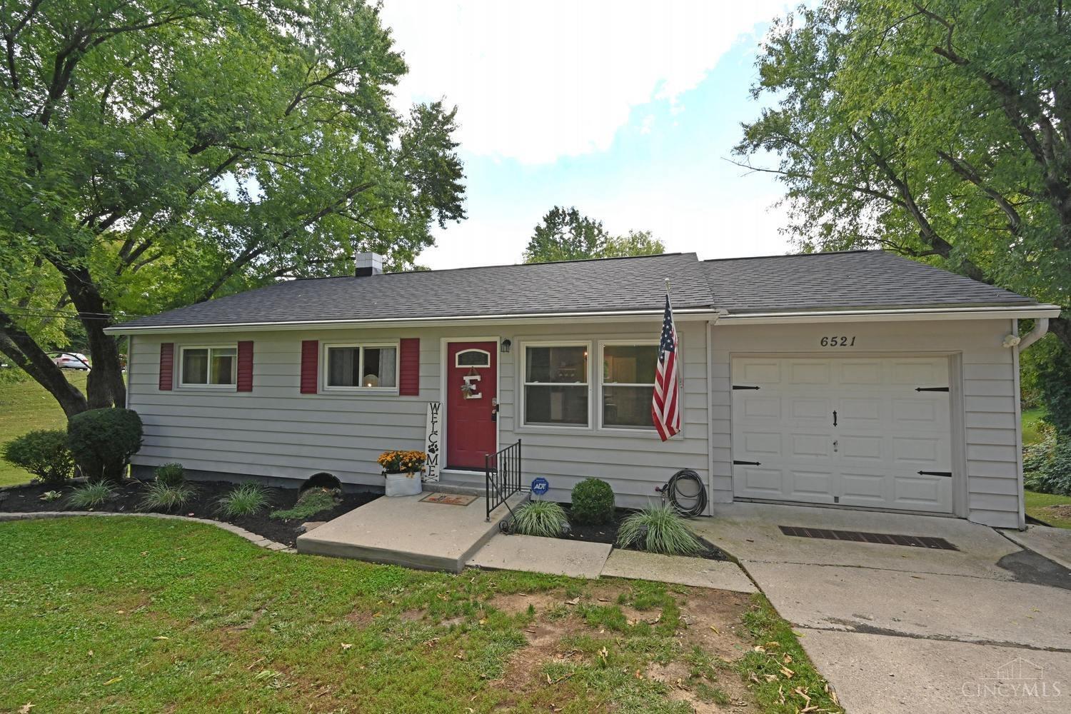 6521 Springdale Road Cincinnati, OH 45247 - Photo 3 of 40
