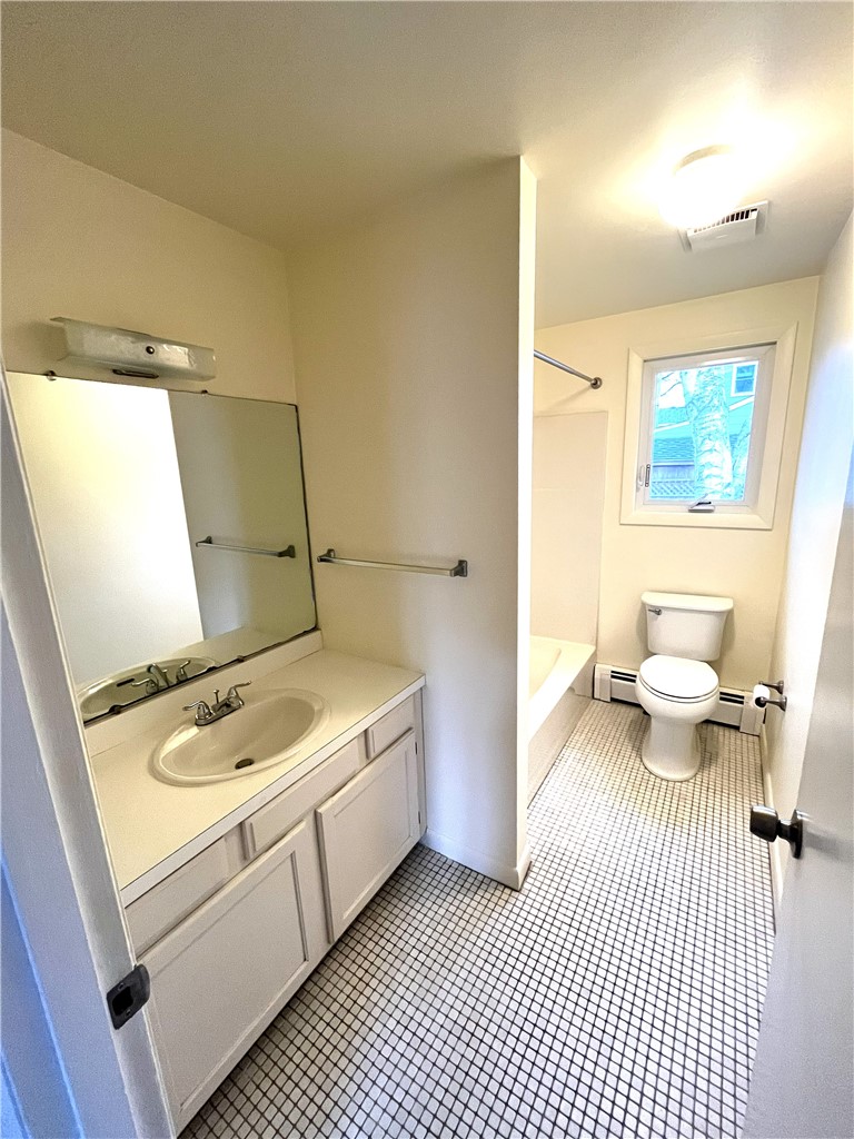 23 Butler Street Newport, RI 02840 - Photo 12 of 18