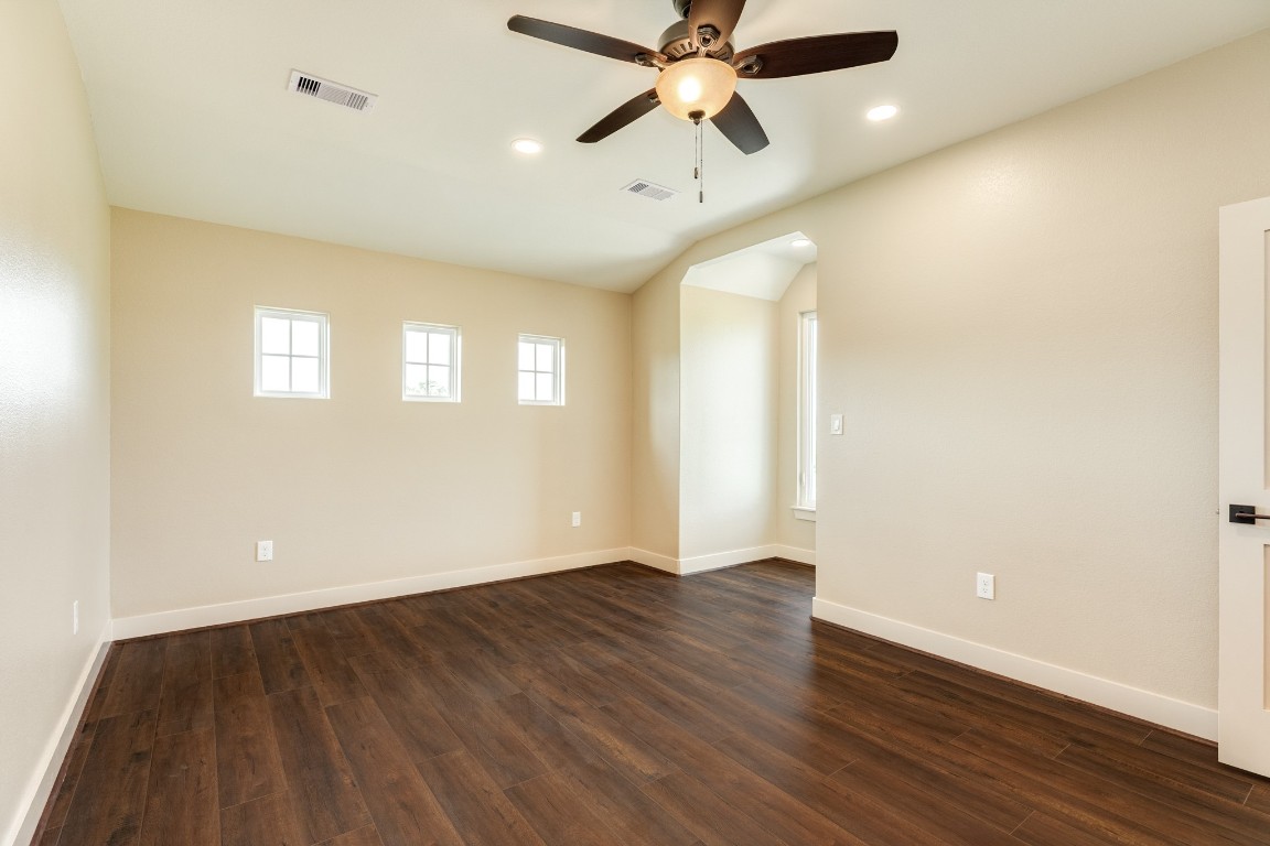 1737 Flintlock Court Angleton, TX 77515 - Photo 38 of 47