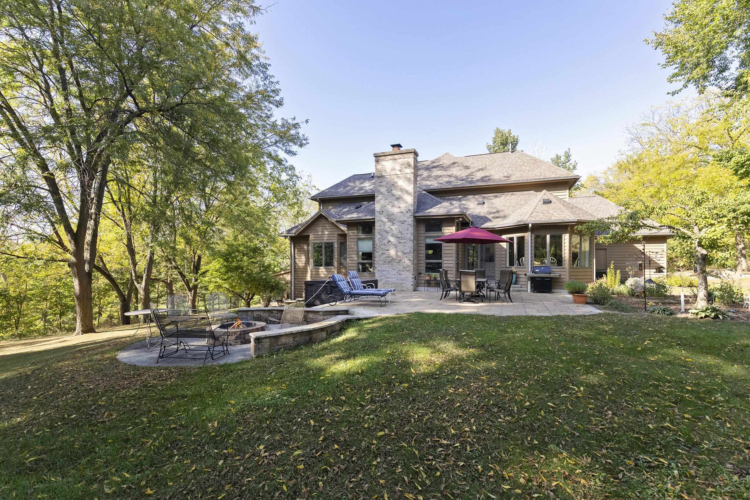 W7619 Koshkonong Lake Road Fort Atkinson, WI 53538 - Photo 8 of 85