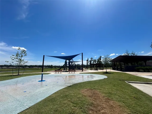 $2,400 | 21624 Elmheart Drive, New Caney, TX 77357