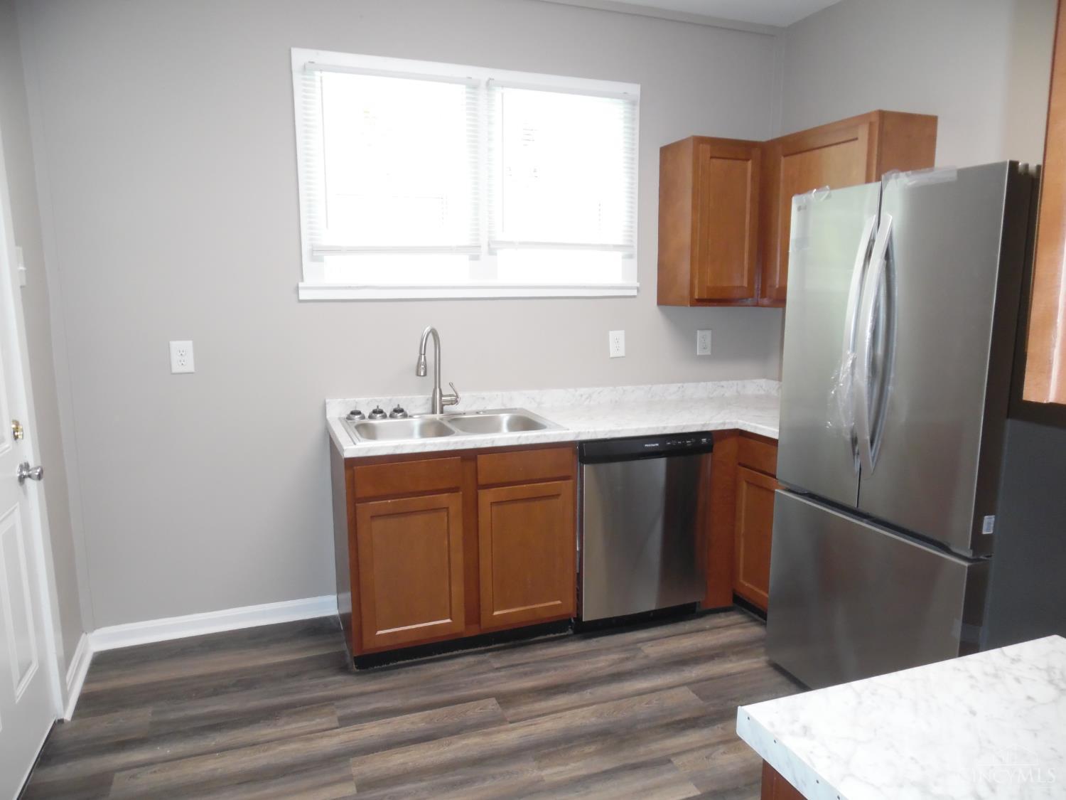 1635 West North Bend Road Cincinnati, OH 45224 - Photo 9 of 28