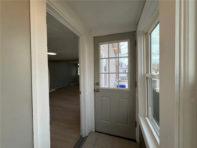 $2,100 | 23 Knight Street, Unit 23, West Warwick, RI 02893