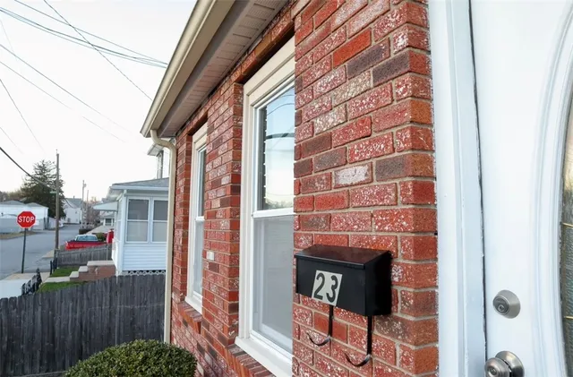 $2,100 | 23 Knight Street, Unit 23, West Warwick, RI 02893
