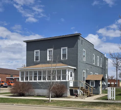 $189,000 | 205 3rd Avenue Southeast, Valley City, ND 58072