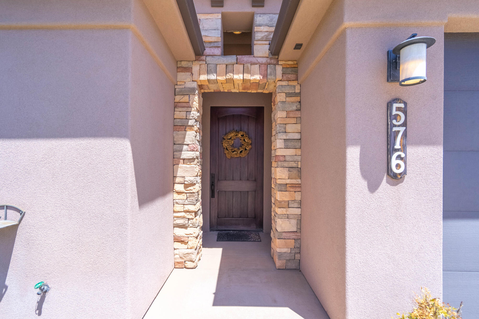 576 Sun Rock Way Washington, UT 84780 - Photo 3 of 26 576 Sun Rock Way-012