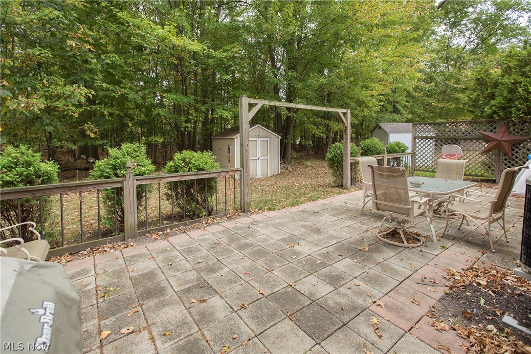 5244 Main Avenue North Ridgeville, OH 44039 - Photo 24 of 32