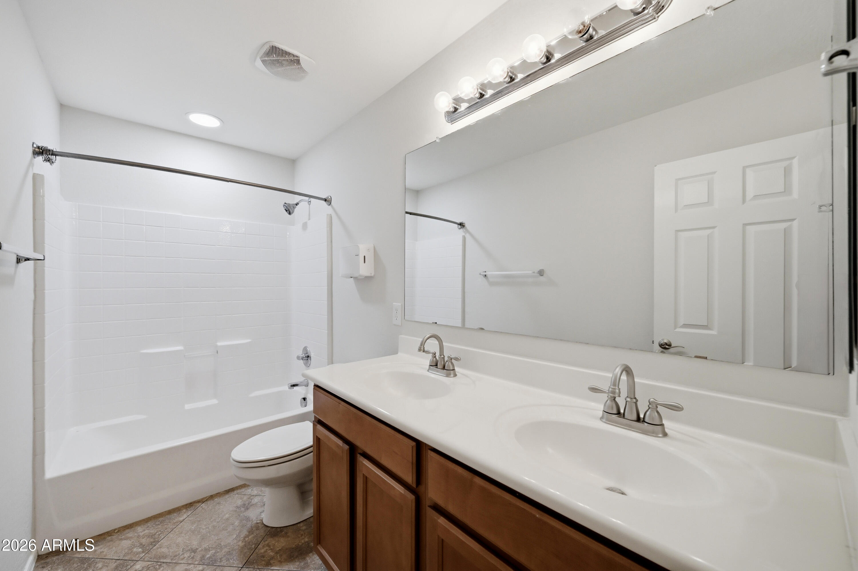 2511 West Beverly Rd. Phoenix, AZ 85041 - Photo 35 of 42