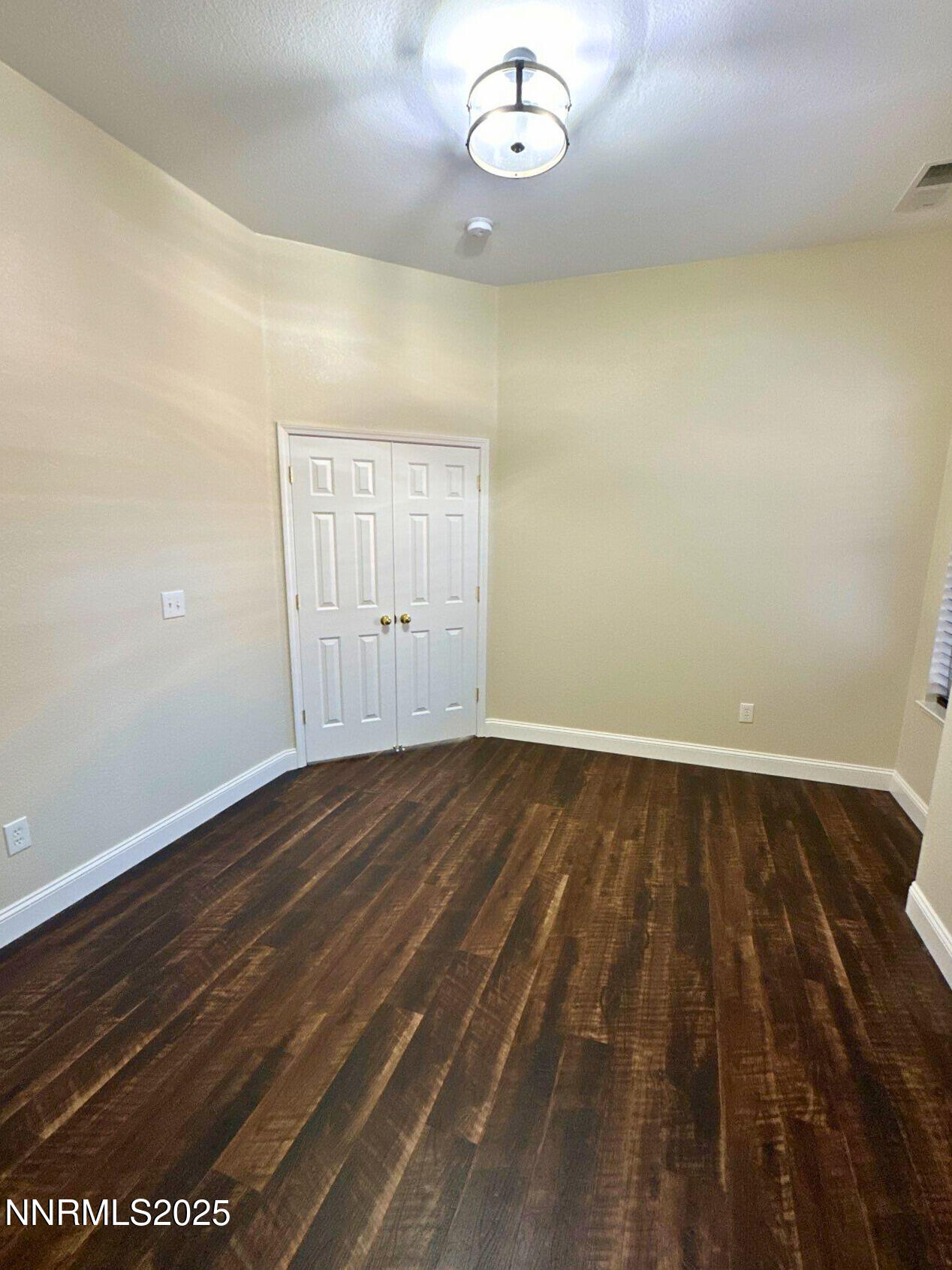 1390 South Fox Glen Court Reno, NV 89521 - Photo 14 of 24 28332fa7-9184-4b6f-851f-a2d44f98b612