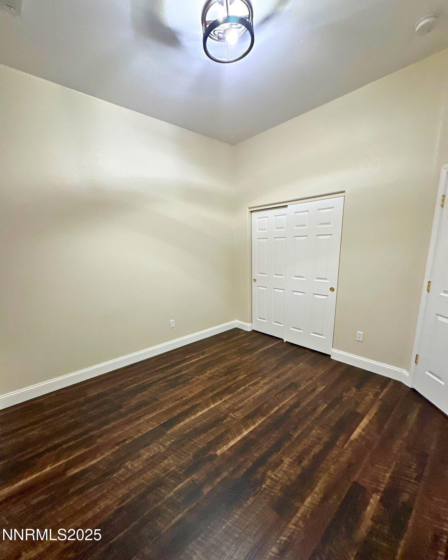 1390 South Fox Glen Court Reno, NV 89521 - Photo 19 of 24 f25aff8f-e5c6-4c16-a905-98bb603f5dc4