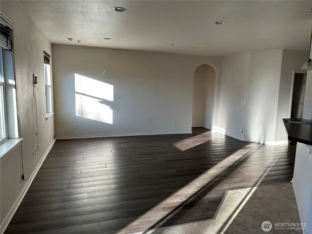 $375,000 | 720 South Lakeland Drive, Moses Lake, WA 98837