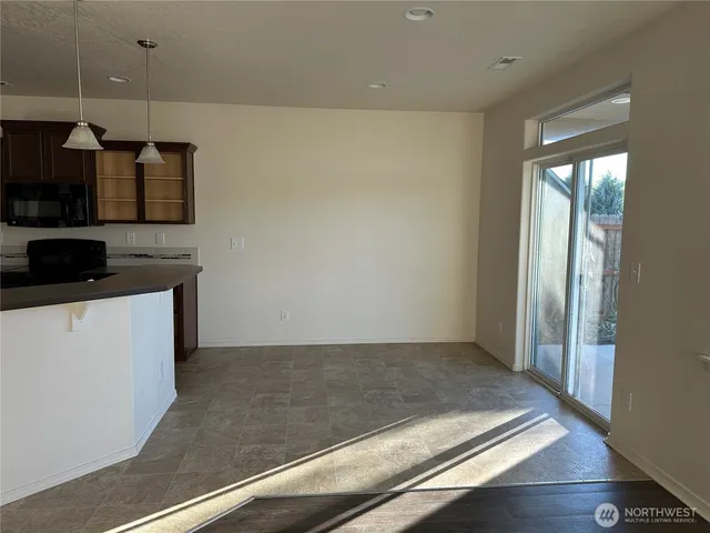 $375,000 | 720 South Lakeland Drive, Moses Lake, WA 98837