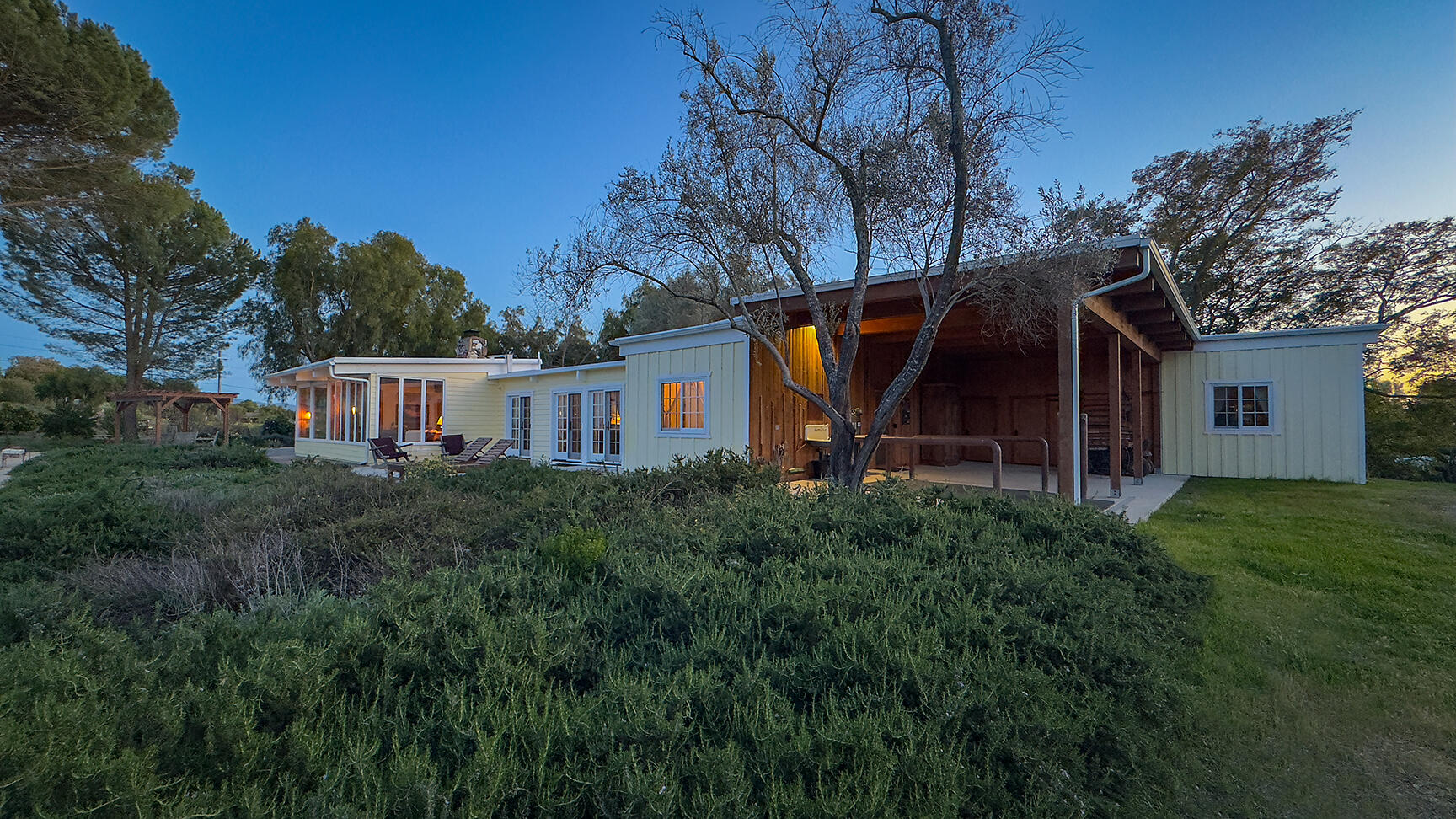 2852 Tapadero Road Solvang, CA 93463 - Photo 22 of 52 a view of a back yard of the house
