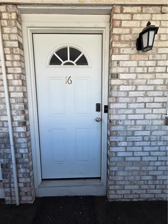 $199,900 | 20 Hurdis Street, Unit 16, North Providence, RI 02904