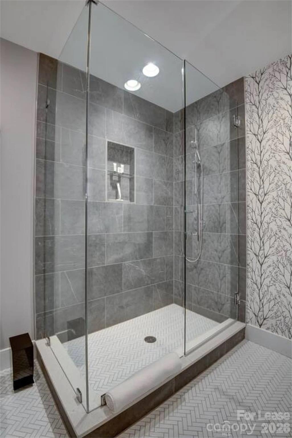 3945 Rockfern Road, Unit A Charlotte, NC 28217 - Photo 27 of 38 a bathroom with a shower and a bathtub