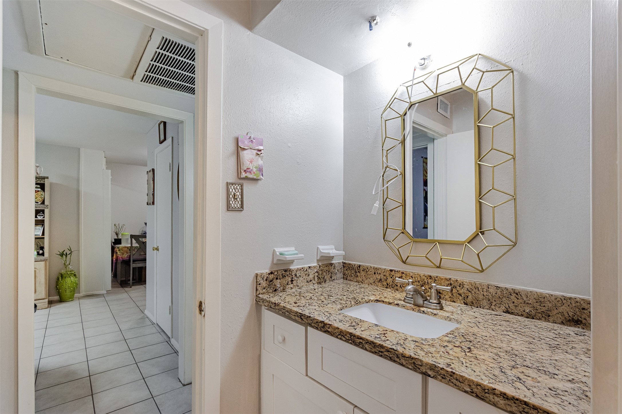 6403 Fondren Road, Unit D25 Houston, TX 77036 - Photo 21 of 26