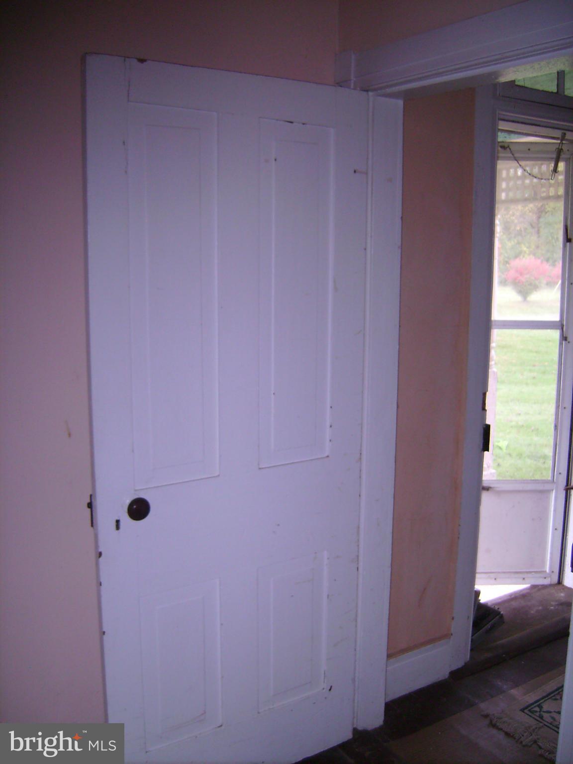 4949 Scrabble Road Shepherdstown, WV 25443 - Photo 9 of 29 Interior (General)