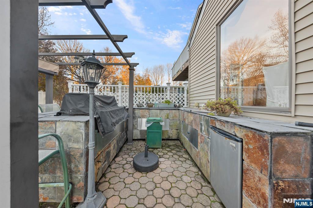 302 Howland Avenue River Edge, NJ 07661 - Photo 19 of 19