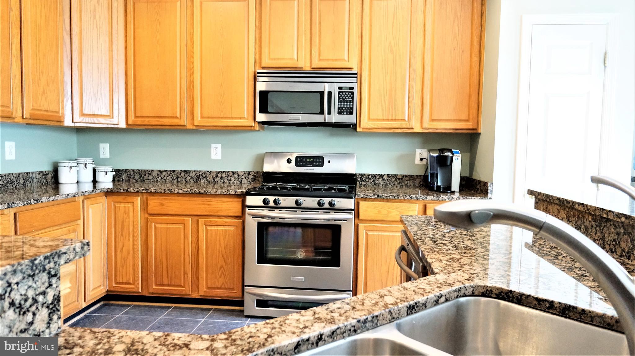 21494 Tamarack Ridge Square Sterling, VA 20164 - Photo 14 of 57 Gallery Image 14