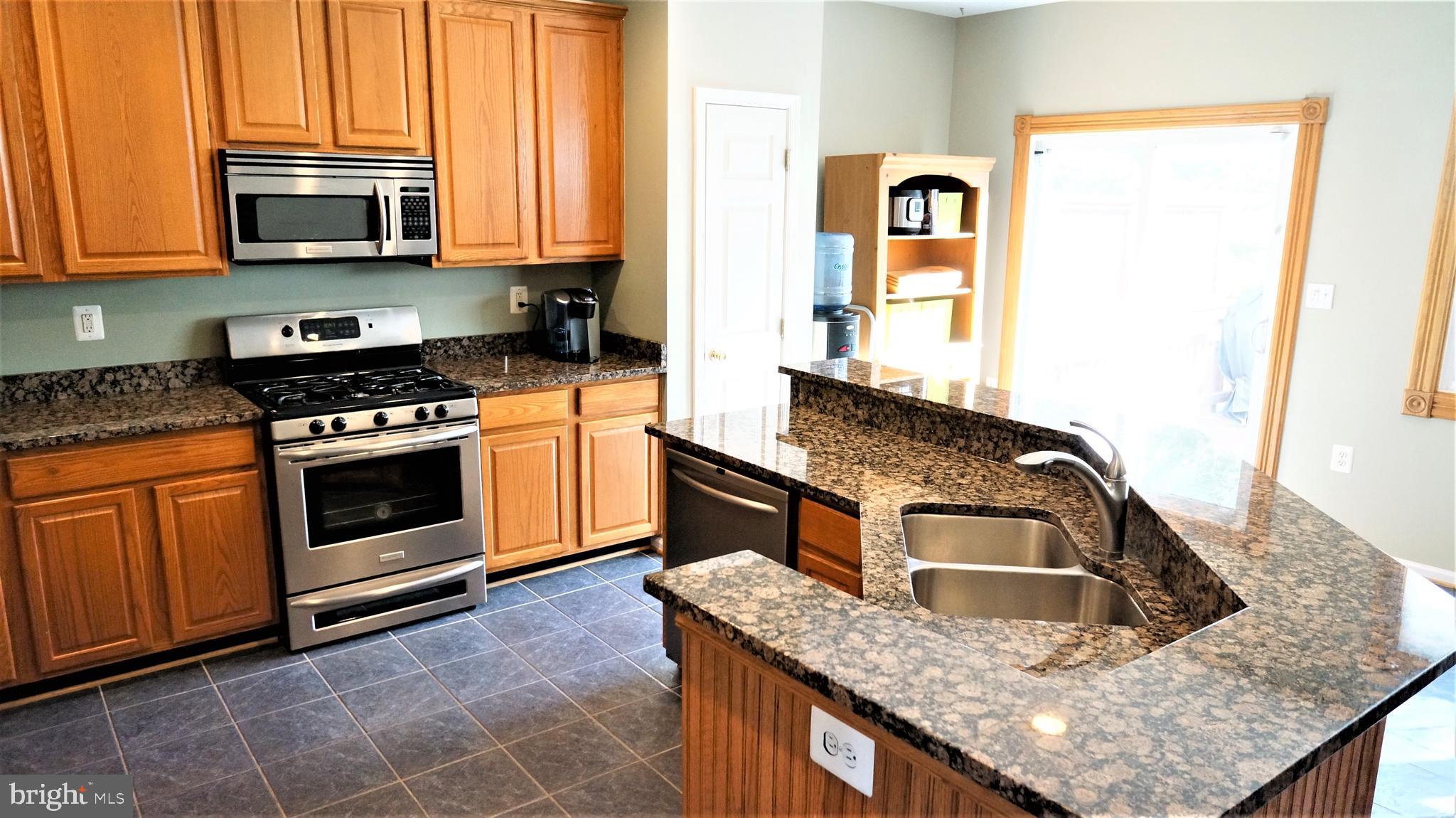 21494 Tamarack Ridge Square Sterling, VA 20164 - Photo 7 of 57 Gallery Image 7