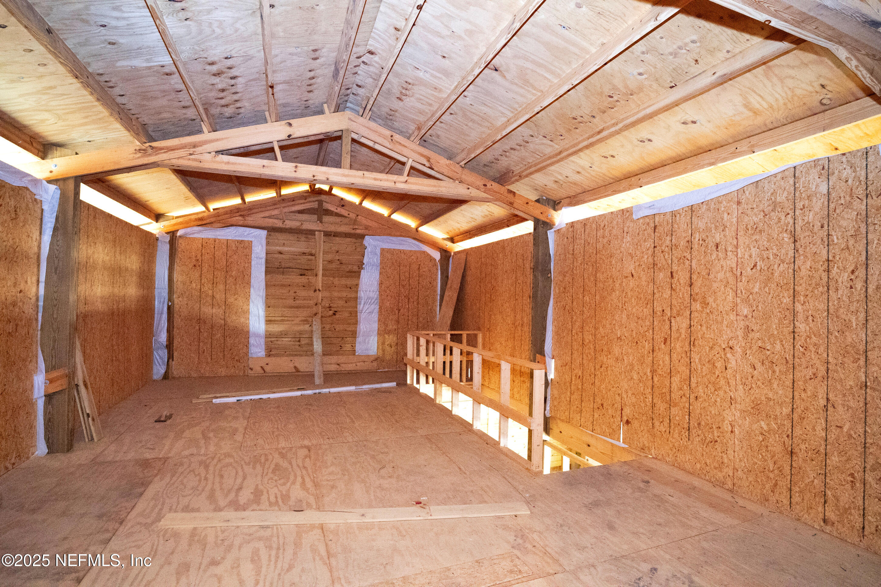 13091 Sawpit Road Jacksonville, FL 32226 - Photo 10 of 26 a view of a car garage