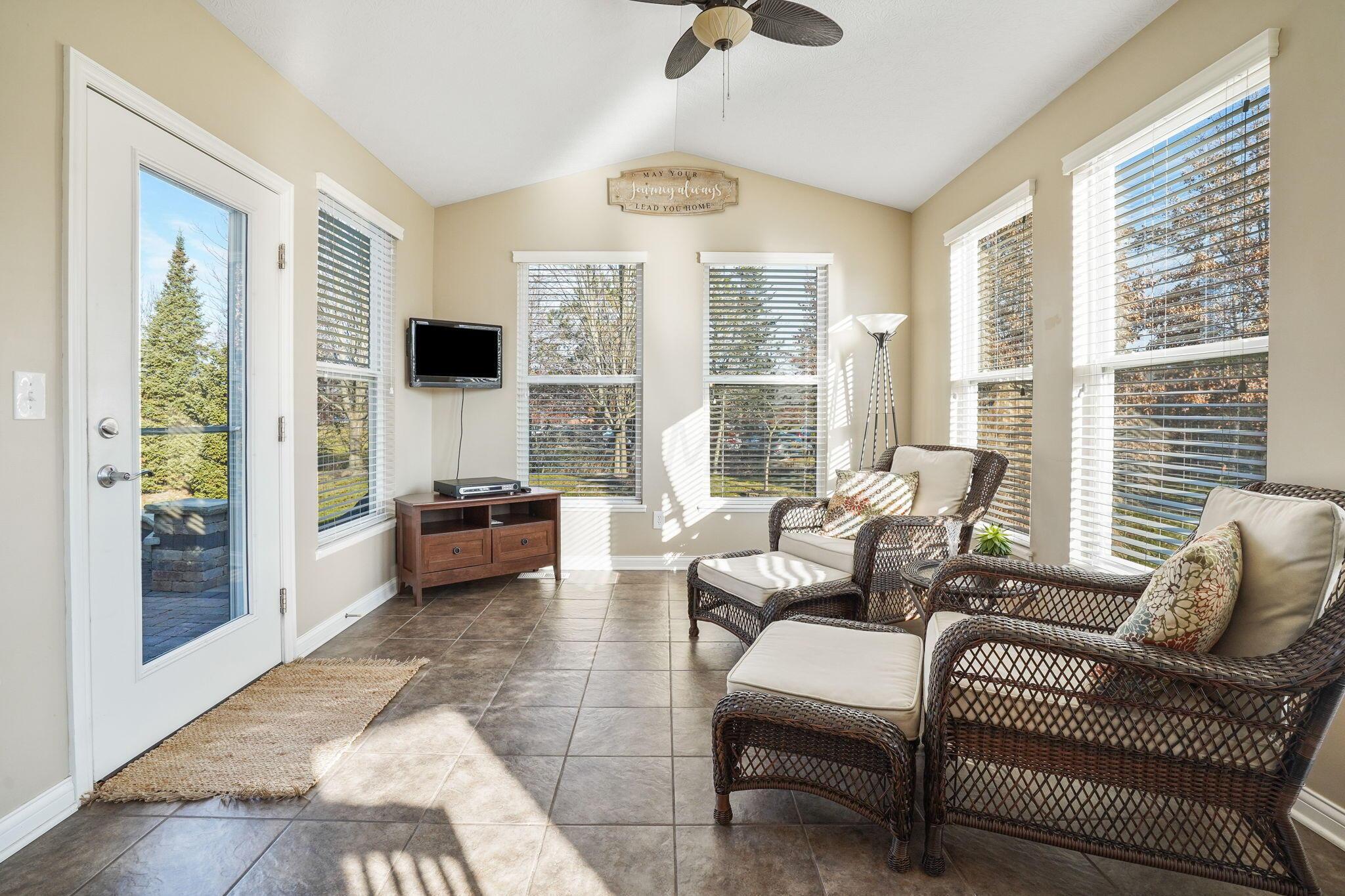 120 Mendolin Way Powell, OH 43065 - Photo 26 of 61 4 season room with lots on natural lighting