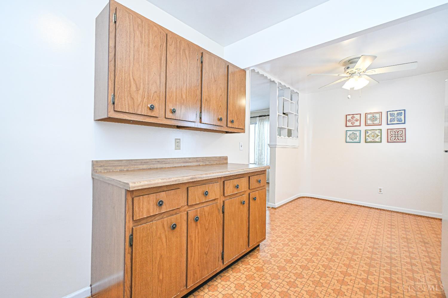 522 Rentz Place Cincinnati, OH 45238 - Photo 11 of 46 Gallery Image 11