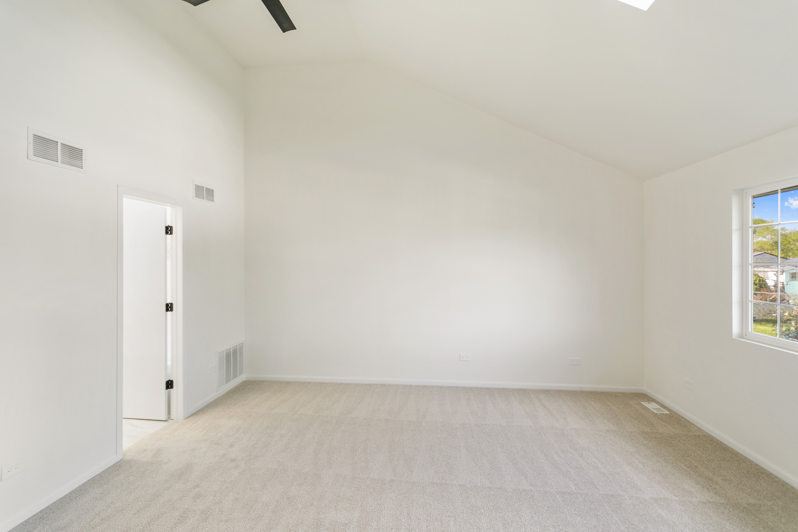 729 Wright Road University Park, IL 60484 - Photo 15 of 27 a view of an empty room