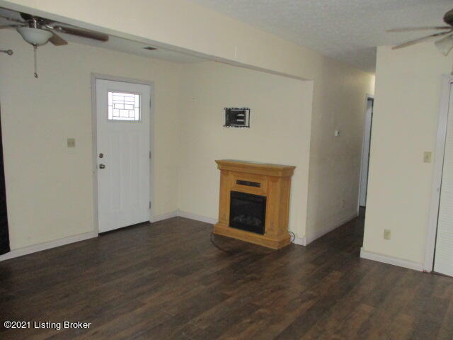 6800 Holy Cross Road Loretto, KY 40037 - Photo 6 of 14 IMG_1116