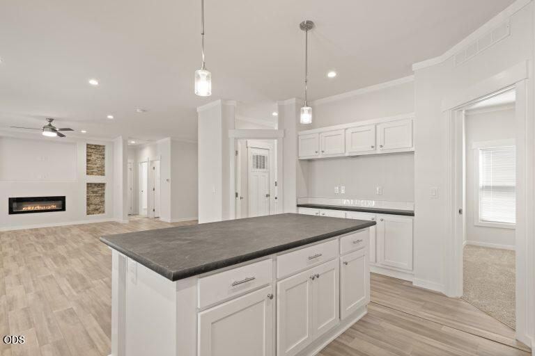300 Luman Road, Unit 181 Phoenix, OR 97535 - Photo 4 of 13