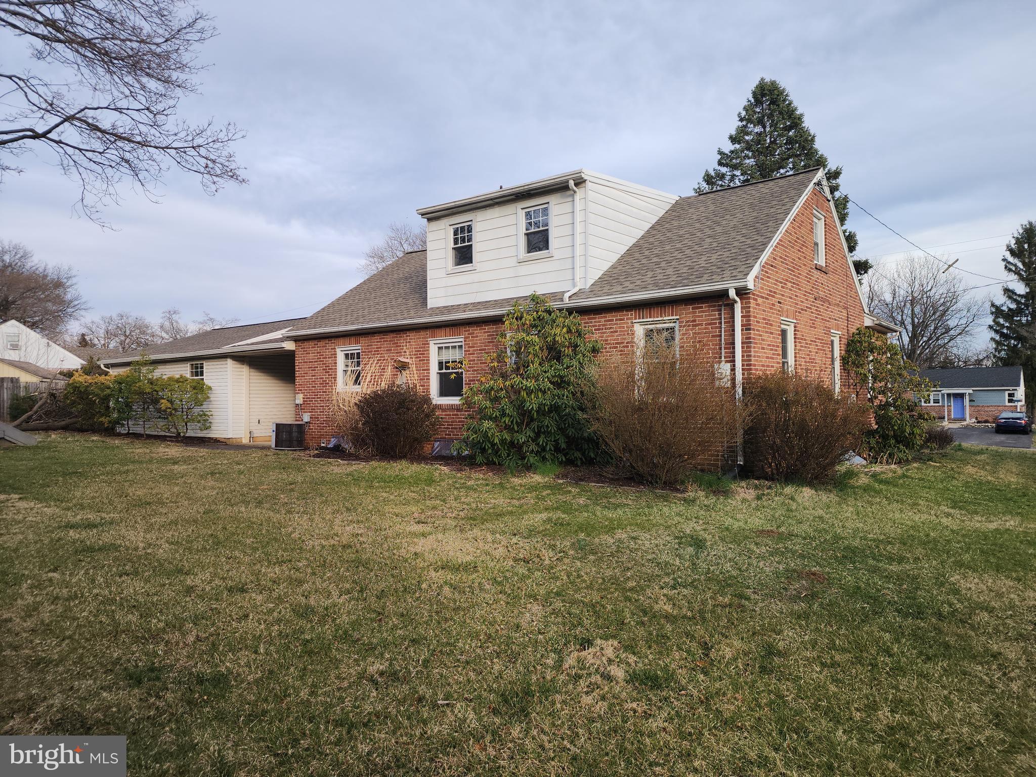 405 Beaumont Road York, PA 17403 - Photo 5 of 30 a view of a house with a yard